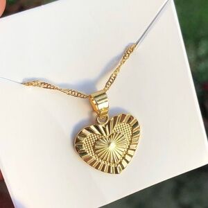 Gold Heart Pendant Necklace 18inch